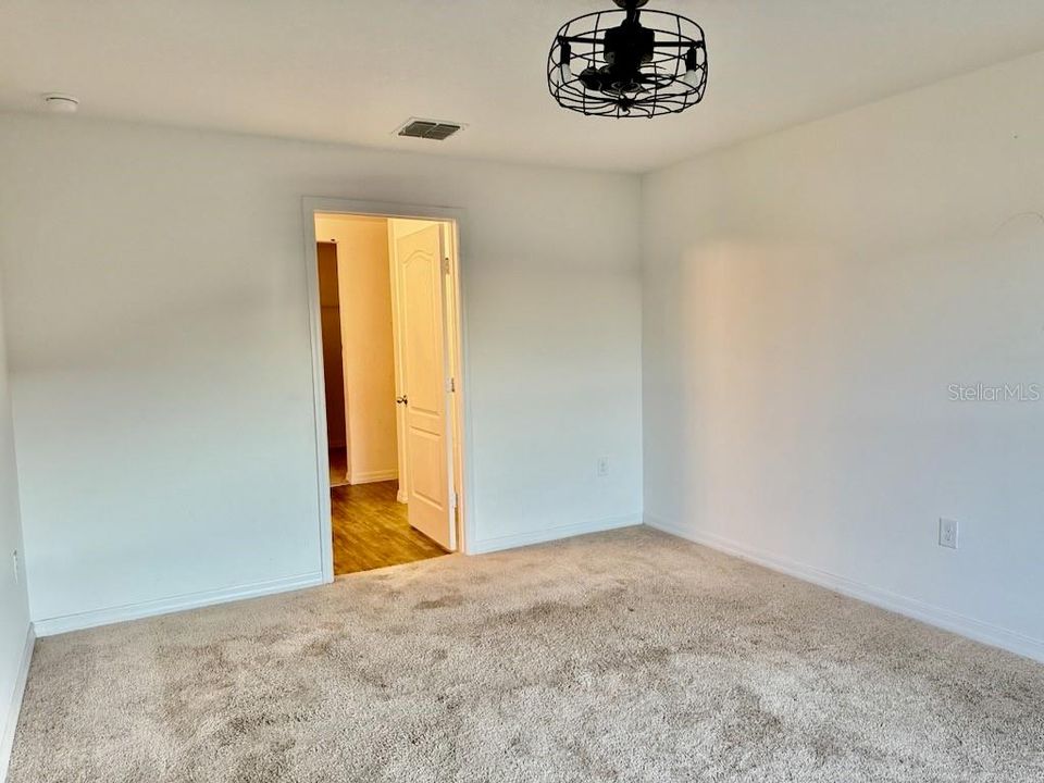 For Rent: $2,250 (3 beds, 2 baths, 1378 Square Feet)