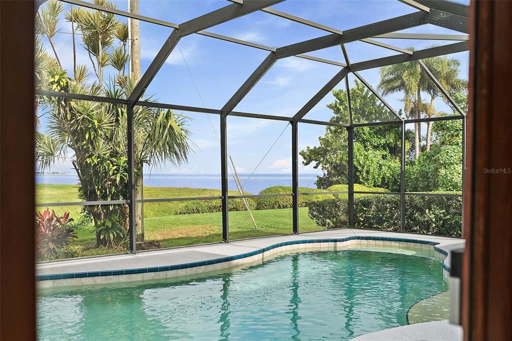 For Sale: $990,000 (3 beds, 3 baths, 2955 Square Feet)