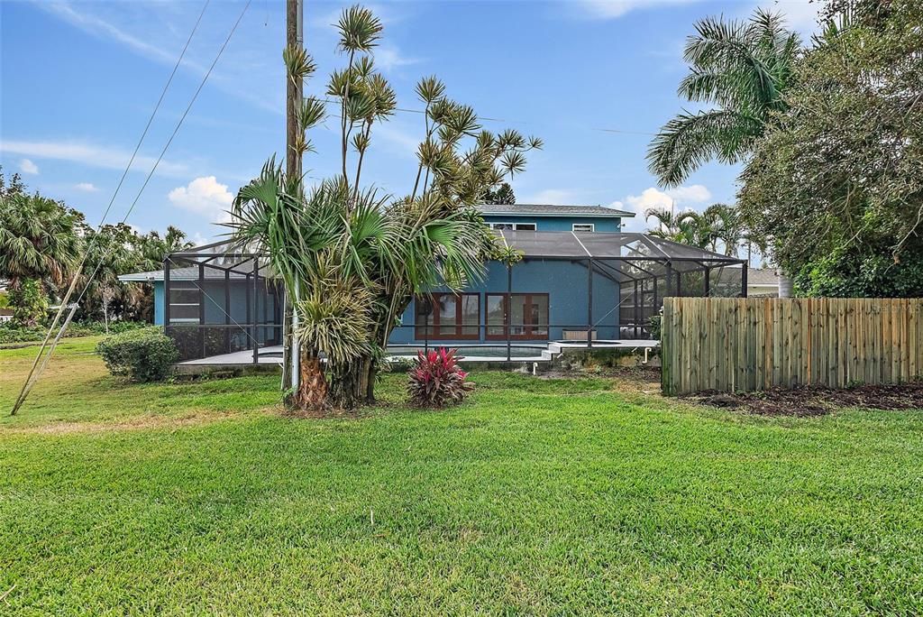 For Sale: $990,000 (3 beds, 3 baths, 2955 Square Feet)