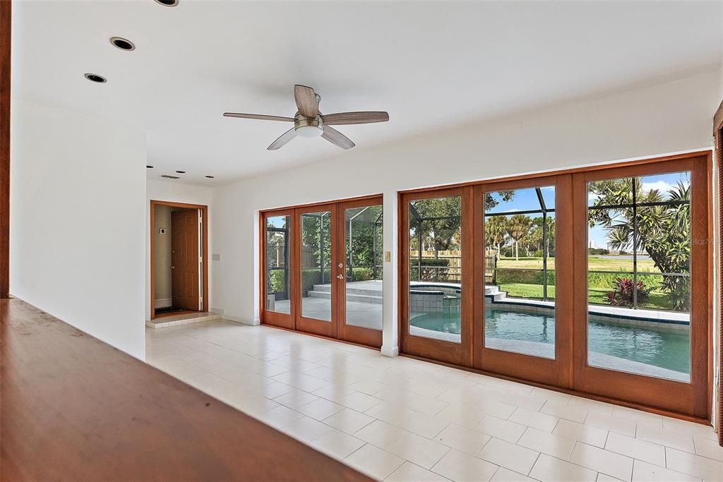 For Sale: $990,000 (3 beds, 3 baths, 2955 Square Feet)