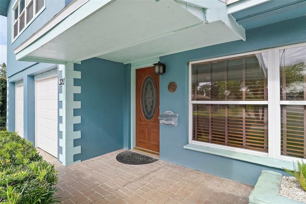 For Sale: $990,000 (3 beds, 3 baths, 2955 Square Feet)