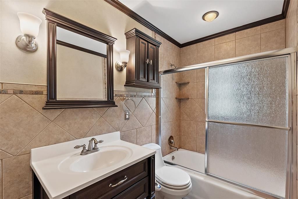 For Sale: $990,000 (3 beds, 3 baths, 2955 Square Feet)