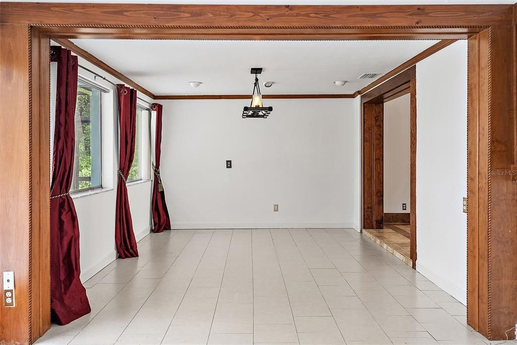 For Sale: $990,000 (3 beds, 3 baths, 2955 Square Feet)