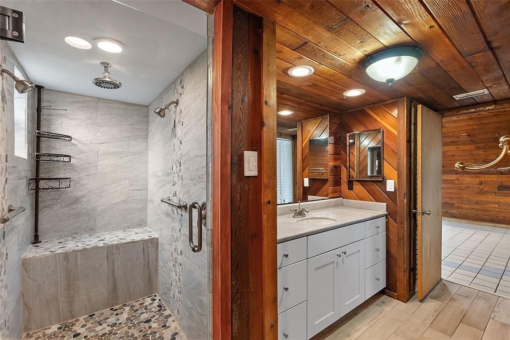 For Sale: $990,000 (3 beds, 3 baths, 2955 Square Feet)