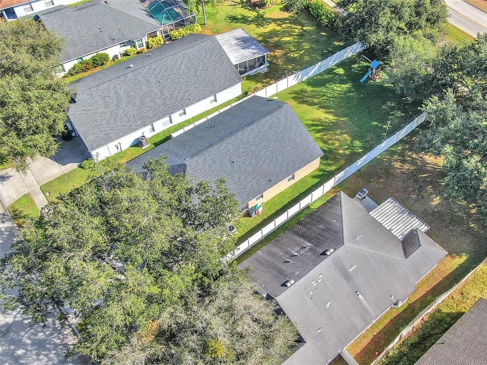 待售: $425,000 (4 贝兹, 2 浴室, 2082 平方英尺)