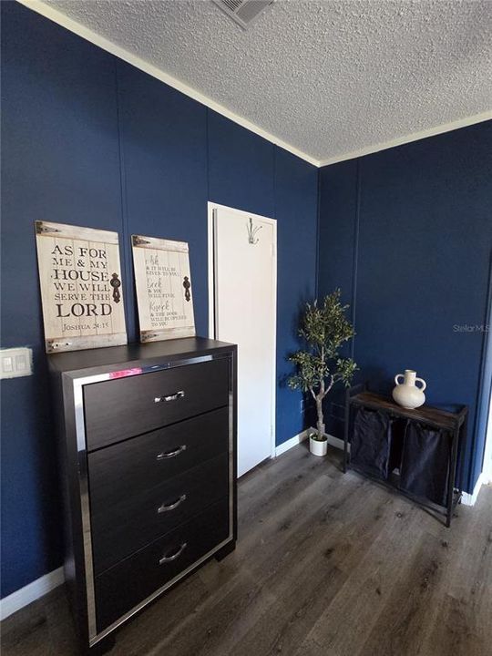 For Sale: $575,000 (3 beds, 2 baths, 1488 Square Feet)