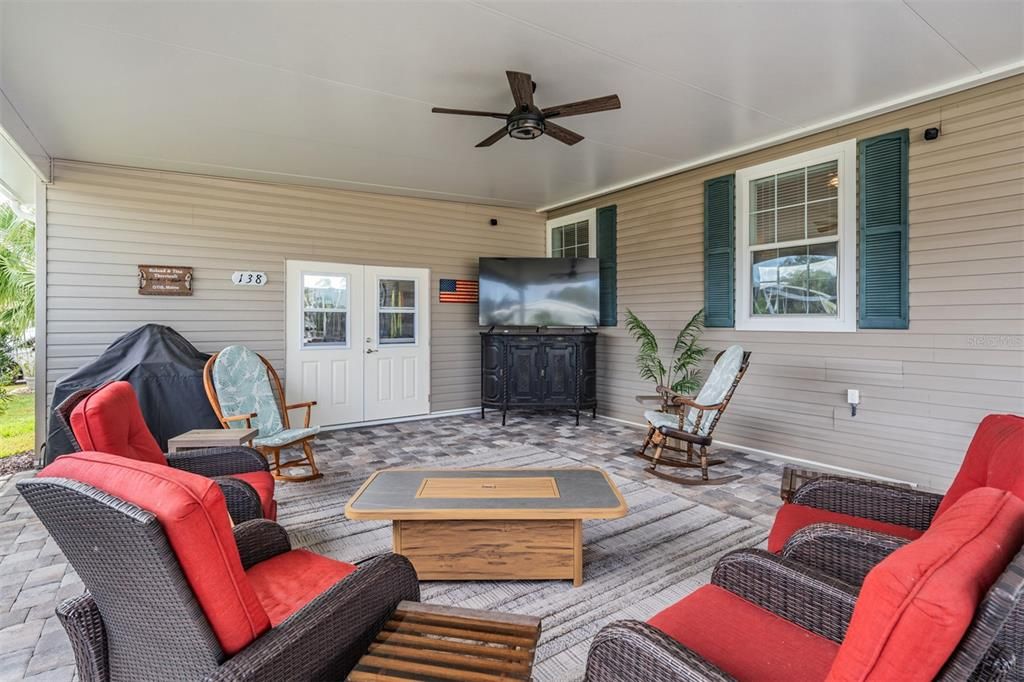 En Venta: $424,900 (3 camas, 2 baños, 1364 Pies cuadrados)