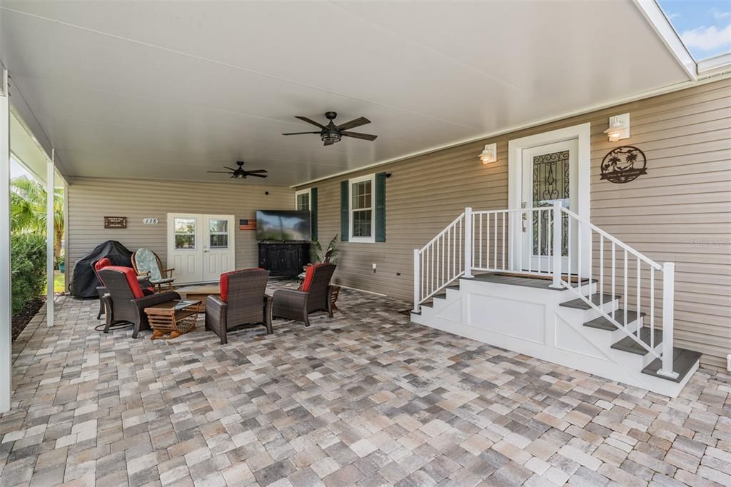 En Venta: $424,900 (3 camas, 2 baños, 1364 Pies cuadrados)