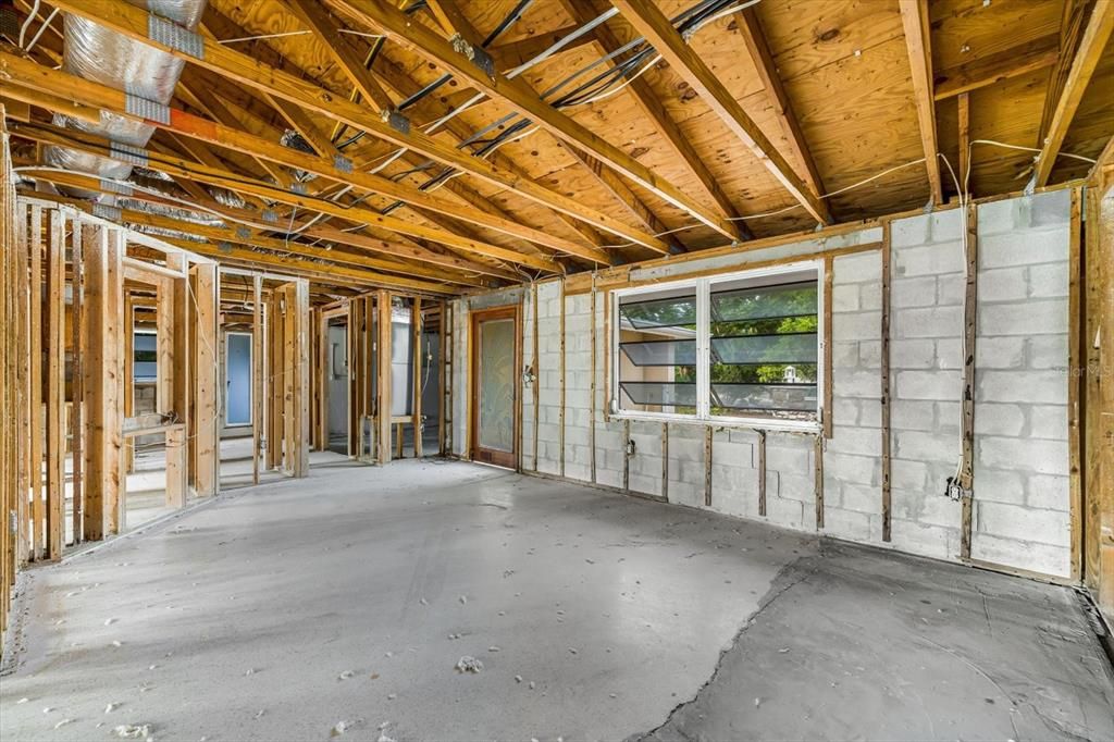 待售: $1,050,000 (2 贝兹, 2 浴室, 1675 平方英尺)