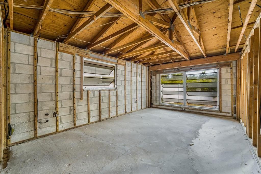 待售: $1,050,000 (2 贝兹, 2 浴室, 1675 平方英尺)