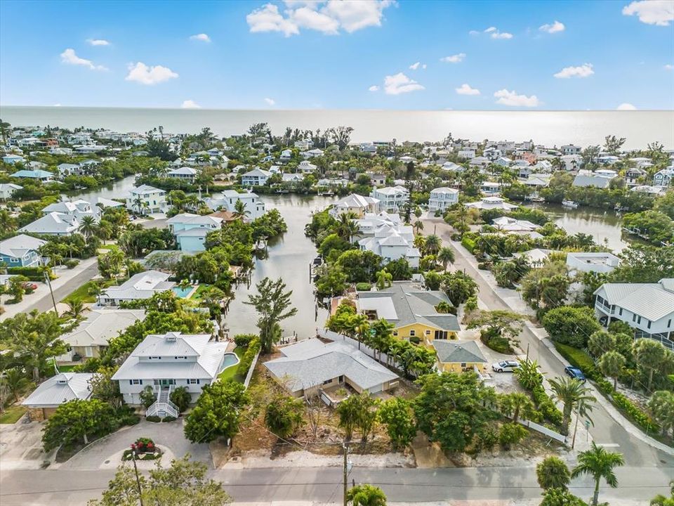 待售: $1,050,000 (2 贝兹, 2 浴室, 1675 平方英尺)