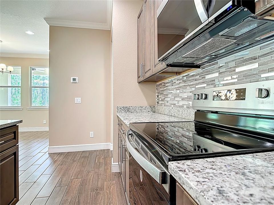 For Sale: $700,000 (4 beds, 3 baths, 2927 Square Feet)