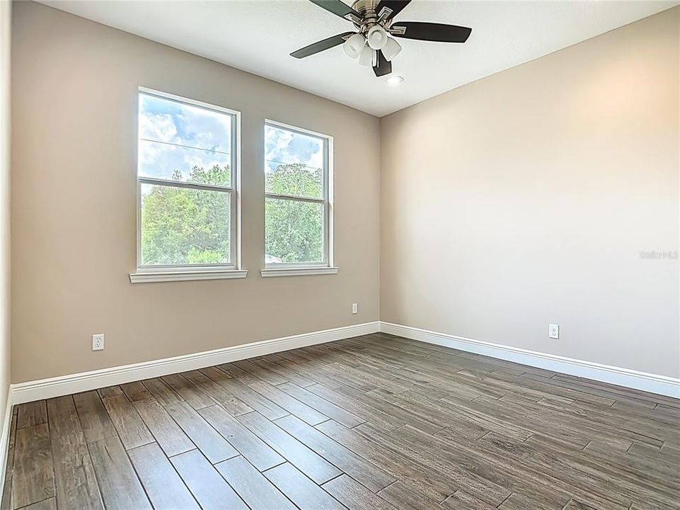 For Sale: $700,000 (4 beds, 3 baths, 2927 Square Feet)