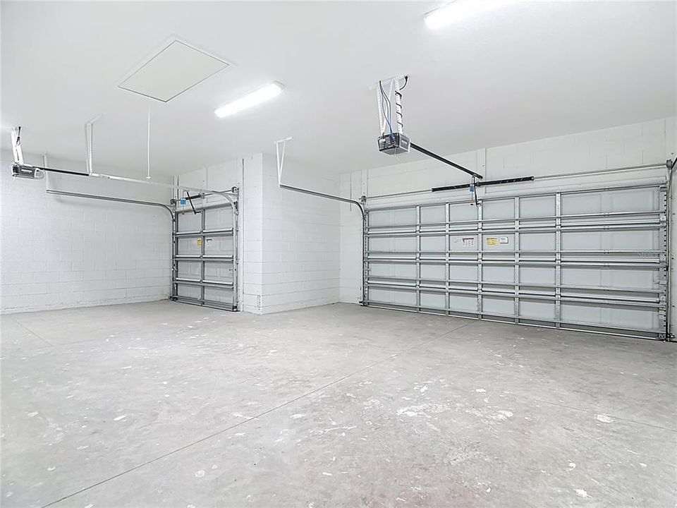 For Sale: $700,000 (4 beds, 3 baths, 2927 Square Feet)