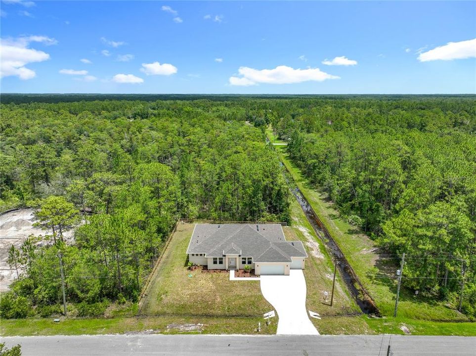 For Sale: $700,000 (4 beds, 3 baths, 2927 Square Feet)