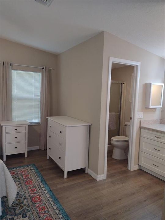 В аренду: $1,950 (2 спален, 2 ванн, 1040 Квадратных фут)