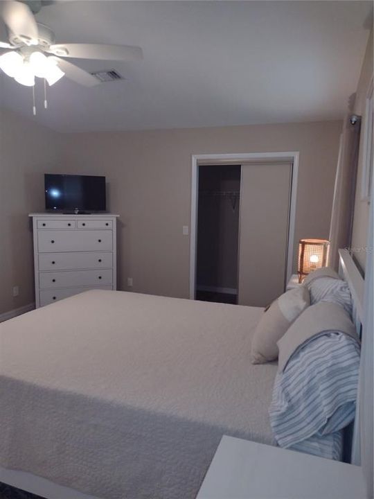 В аренду: $1,950 (2 спален, 2 ванн, 1040 Квадратных фут)