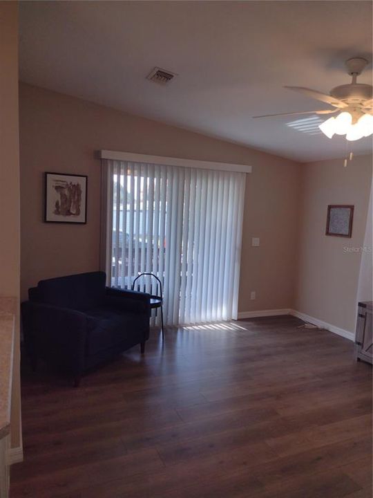 В аренду: $1,950 (2 спален, 2 ванн, 1040 Квадратных фут)