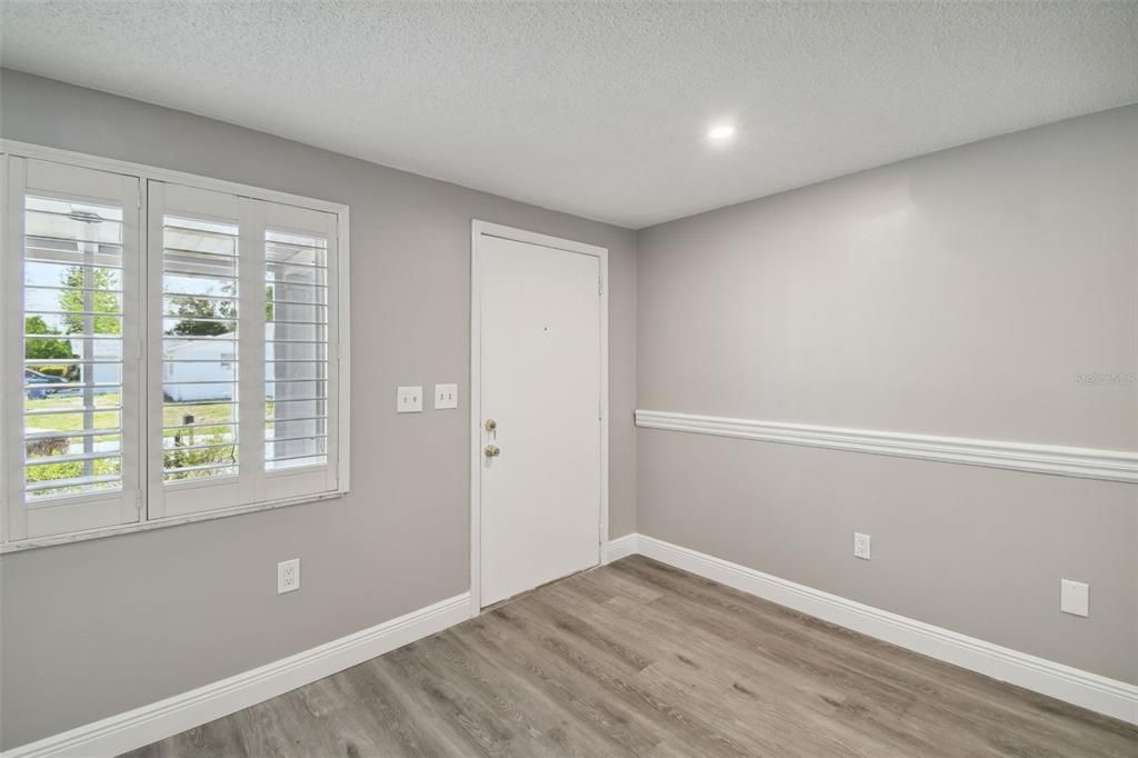 For Rent: $2,750 (4 beds, 2 baths, 2099 Square Feet)