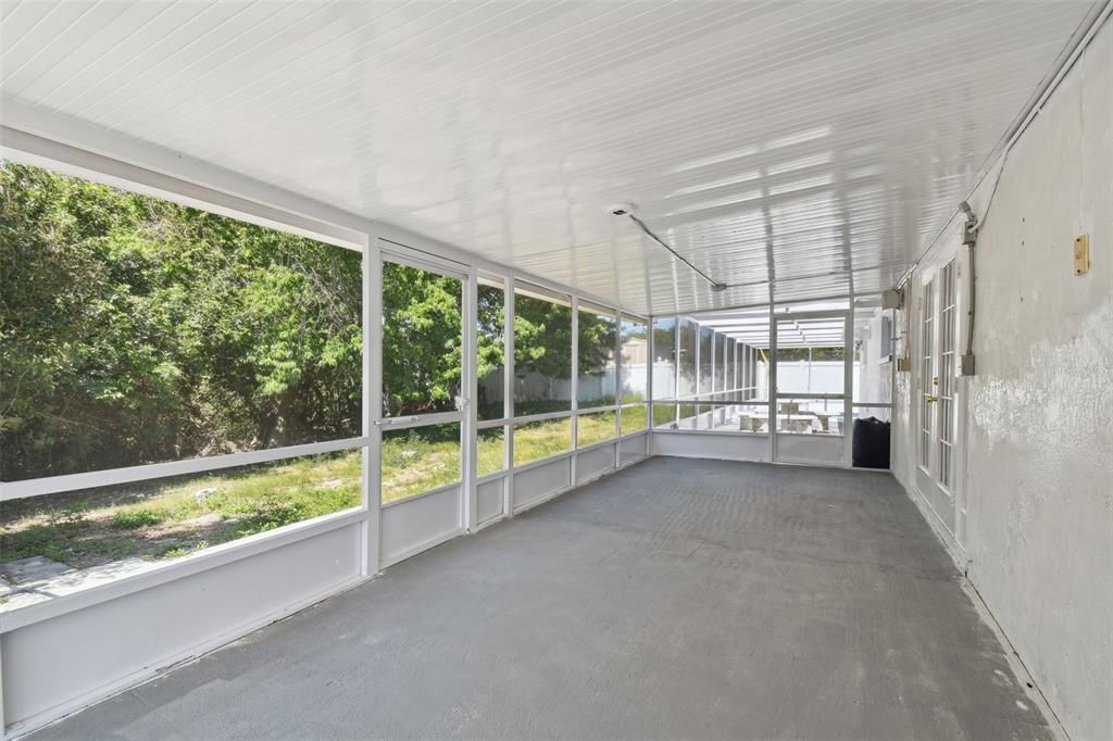 For Rent: $2,750 (4 beds, 2 baths, 2099 Square Feet)