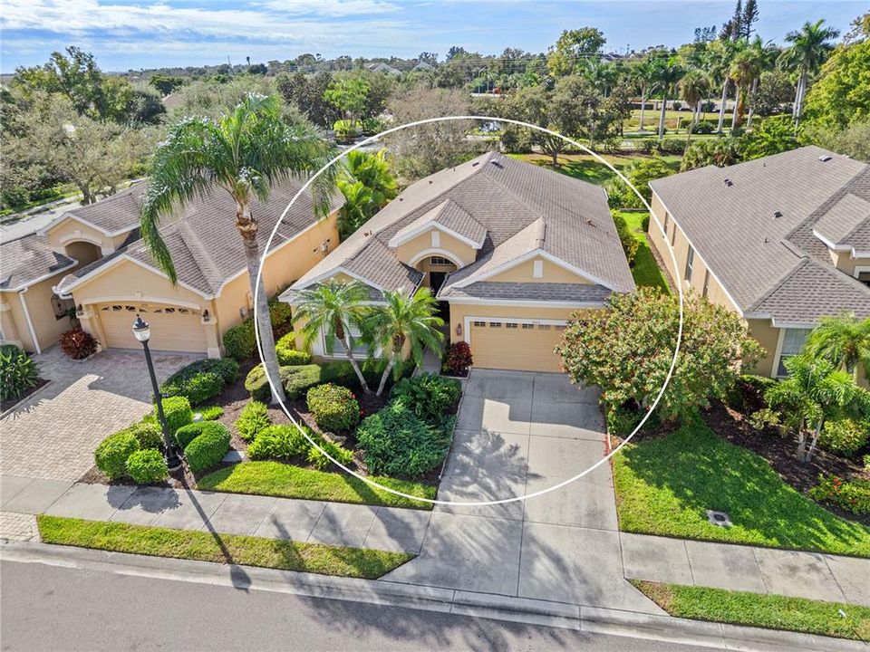 For Sale: $500,000 (2 beds, 2 baths, 2021 Square Feet)