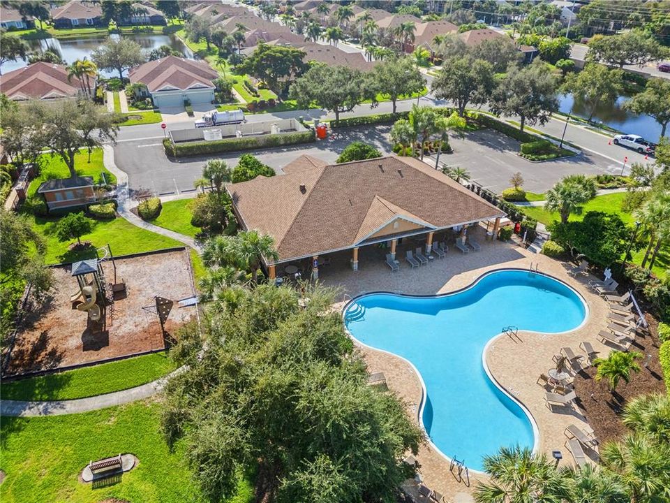 For Sale: $500,000 (2 beds, 2 baths, 2021 Square Feet)