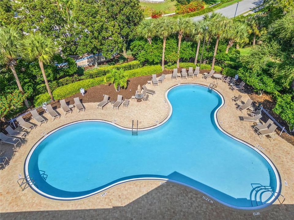 For Sale: $500,000 (2 beds, 2 baths, 2021 Square Feet)