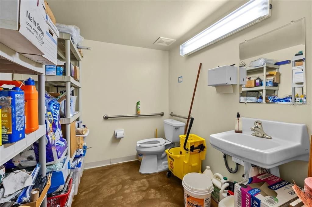 For Sale: $1,795,000 (0 beds, 0 baths, 3850 Square Feet)