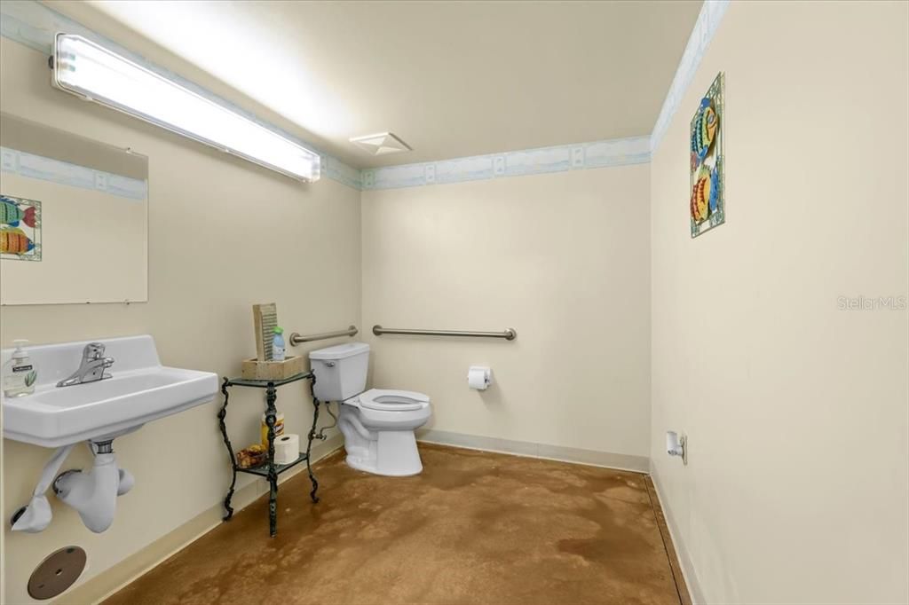 For Sale: $1,795,000 (0 beds, 0 baths, 3850 Square Feet)