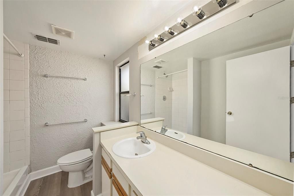 For Sale: $435,000 (3 beds, 2 baths, 1688 Square Feet)