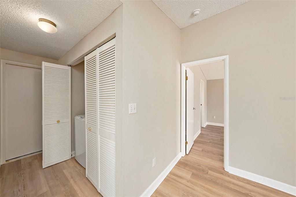 For Sale: $435,000 (3 beds, 2 baths, 1688 Square Feet)