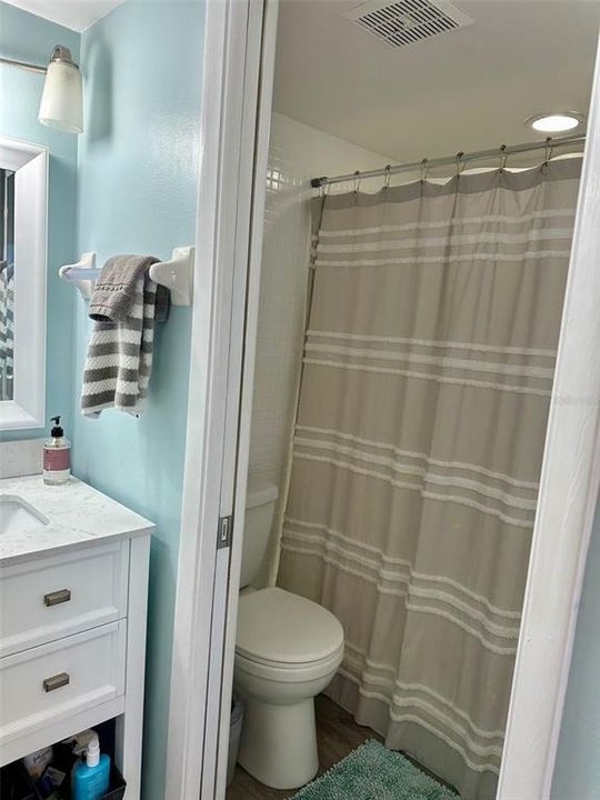 出租: $5,800 (2 贝兹, 2 浴室, 872 平方英尺)