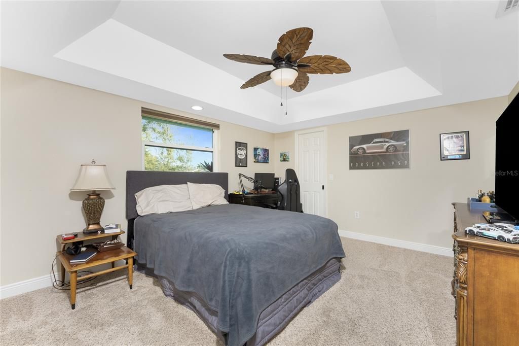 For Sale: $799,000 (3 beds, 2 baths, 2528 Square Feet)