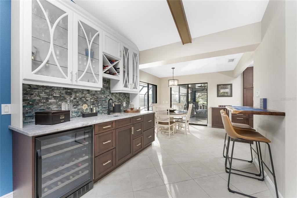 For Sale: $799,000 (3 beds, 2 baths, 2528 Square Feet)