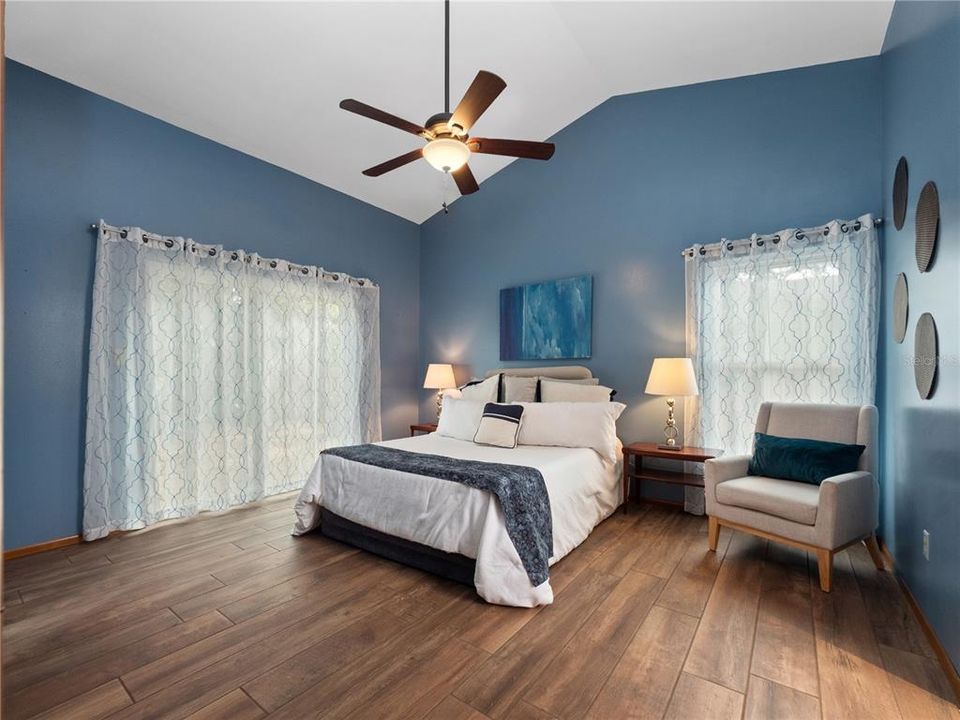 待售: $422,000 (4 贝兹, 2 浴室, 1963 平方英尺)