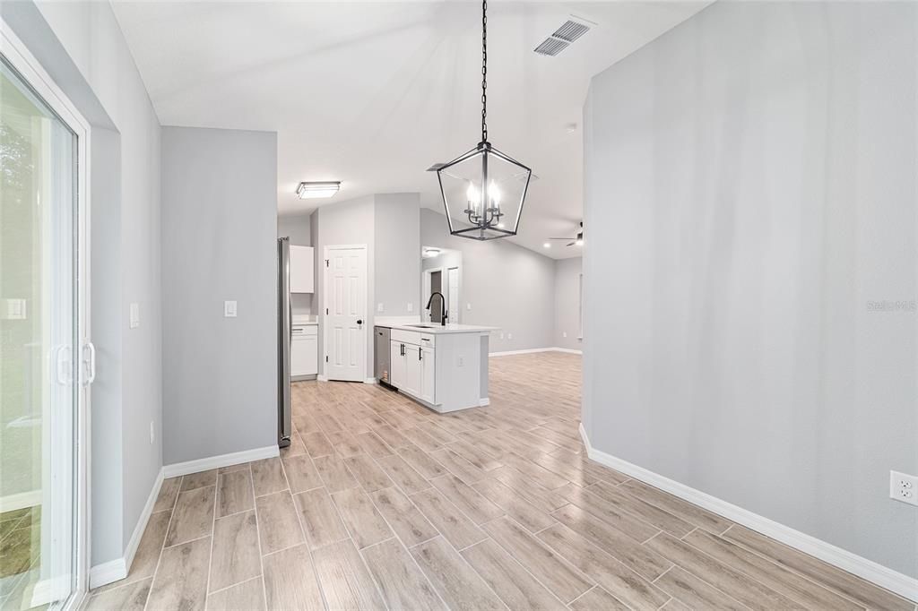 For Rent: $2,300 (3 beds, 2 baths, 1512 Square Feet)