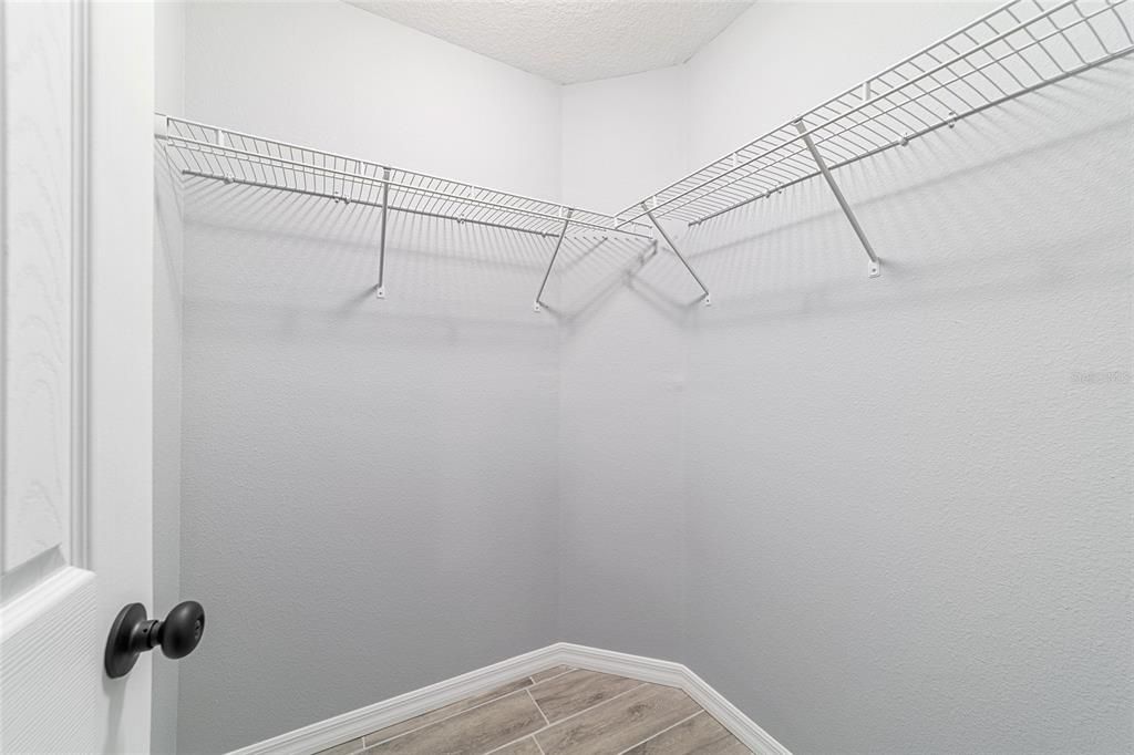 For Rent: $2,300 (3 beds, 2 baths, 1512 Square Feet)