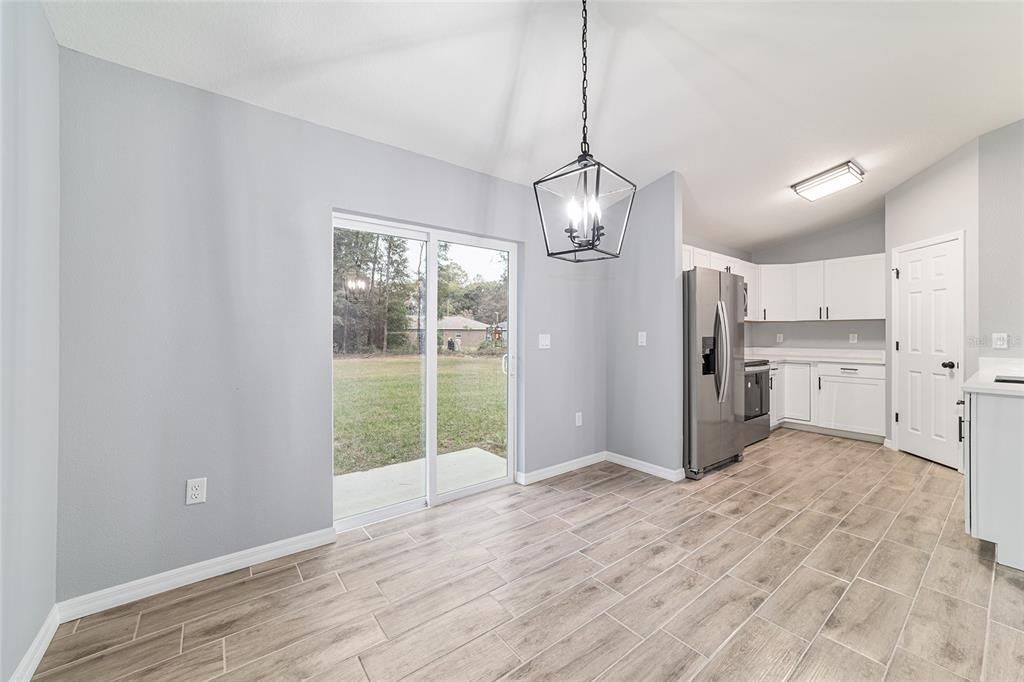 For Rent: $2,300 (3 beds, 2 baths, 1512 Square Feet)