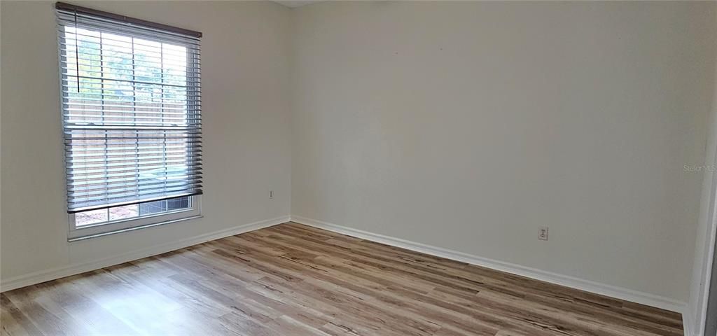 出租: $2,350 (3 贝兹, 2 浴室, 1350 平方英尺)