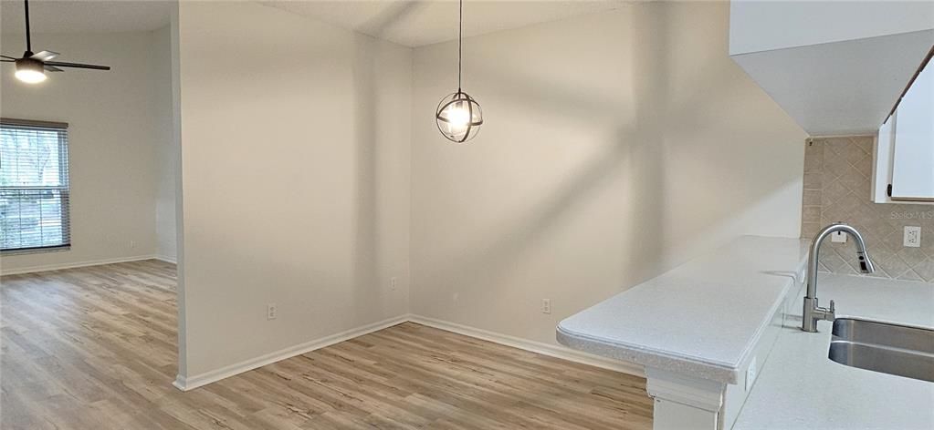 出租: $2,350 (3 贝兹, 2 浴室, 1350 平方英尺)