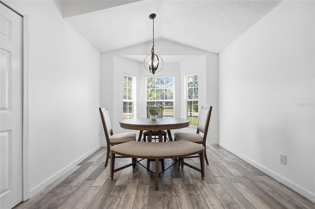 For Sale: $335,000 (3 beds, 2 baths, 1614 Square Feet)