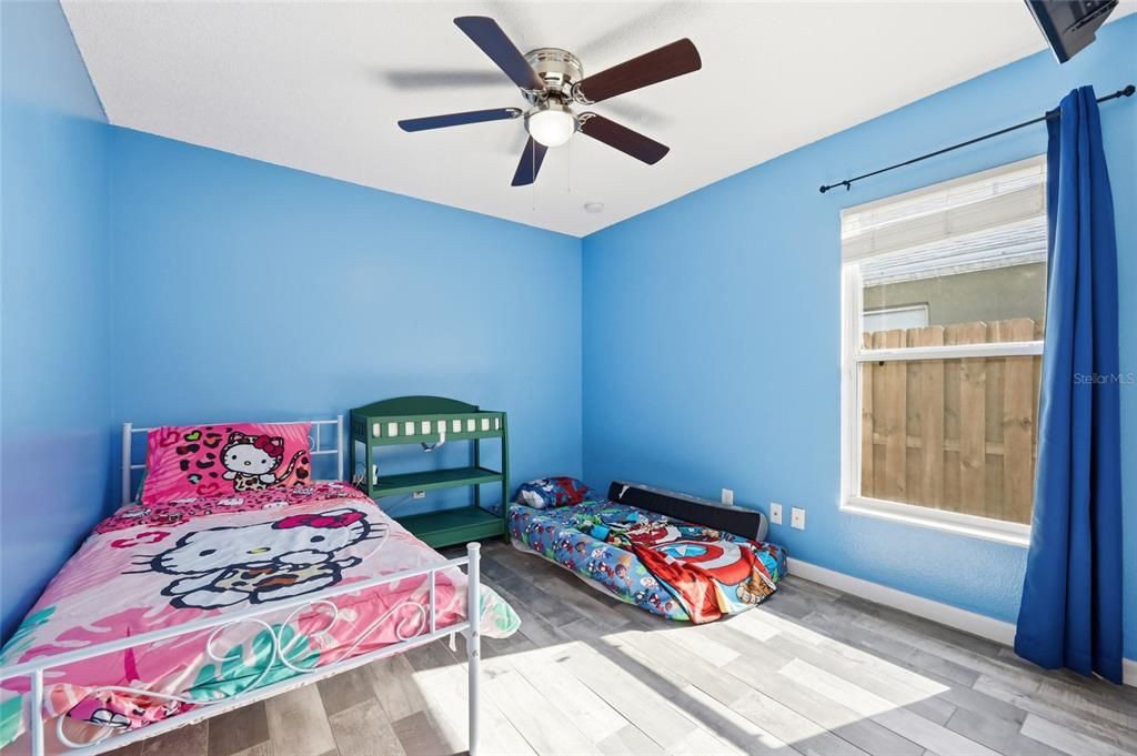 For Sale: $335,000 (3 beds, 2 baths, 1614 Square Feet)