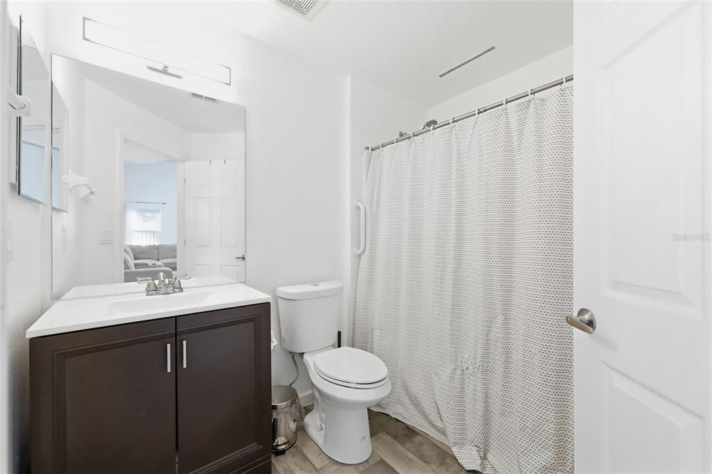 For Sale: $335,000 (3 beds, 2 baths, 1614 Square Feet)