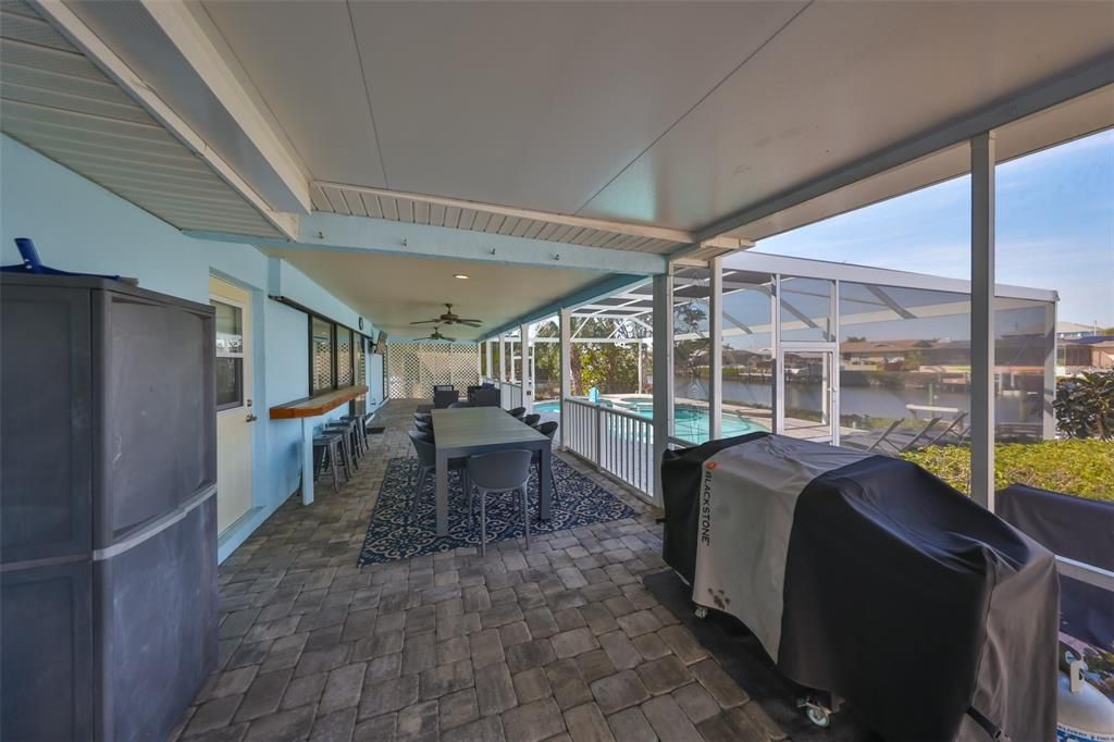 For Rent: $4,300 (4 beds, 2 baths, 1700 Square Feet)