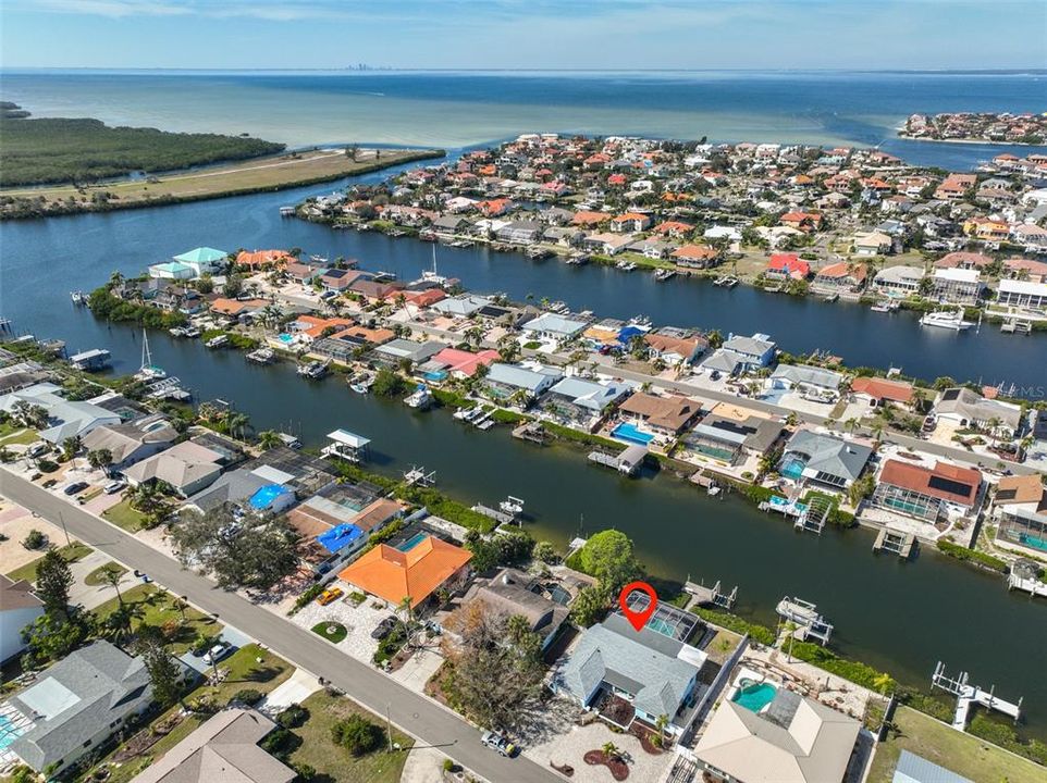 For Rent: $4,300 (4 beds, 2 baths, 1700 Square Feet)