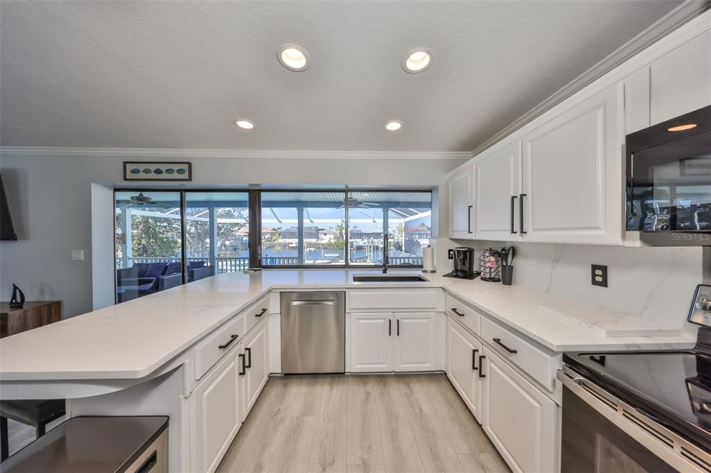 For Rent: $4,300 (4 beds, 2 baths, 1700 Square Feet)