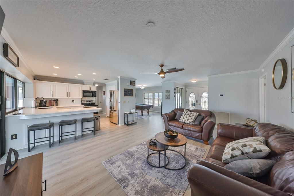 For Rent: $4,300 (4 beds, 2 baths, 1700 Square Feet)