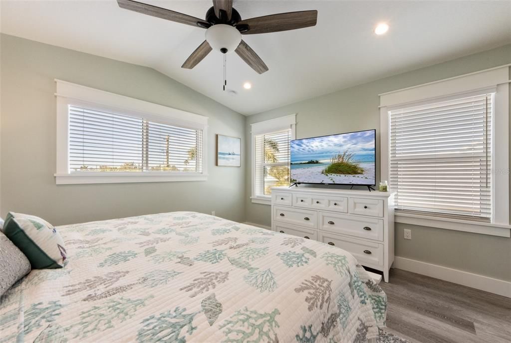 For Sale: $2,995,000 (4 beds, 3 baths, 2225 Square Feet)