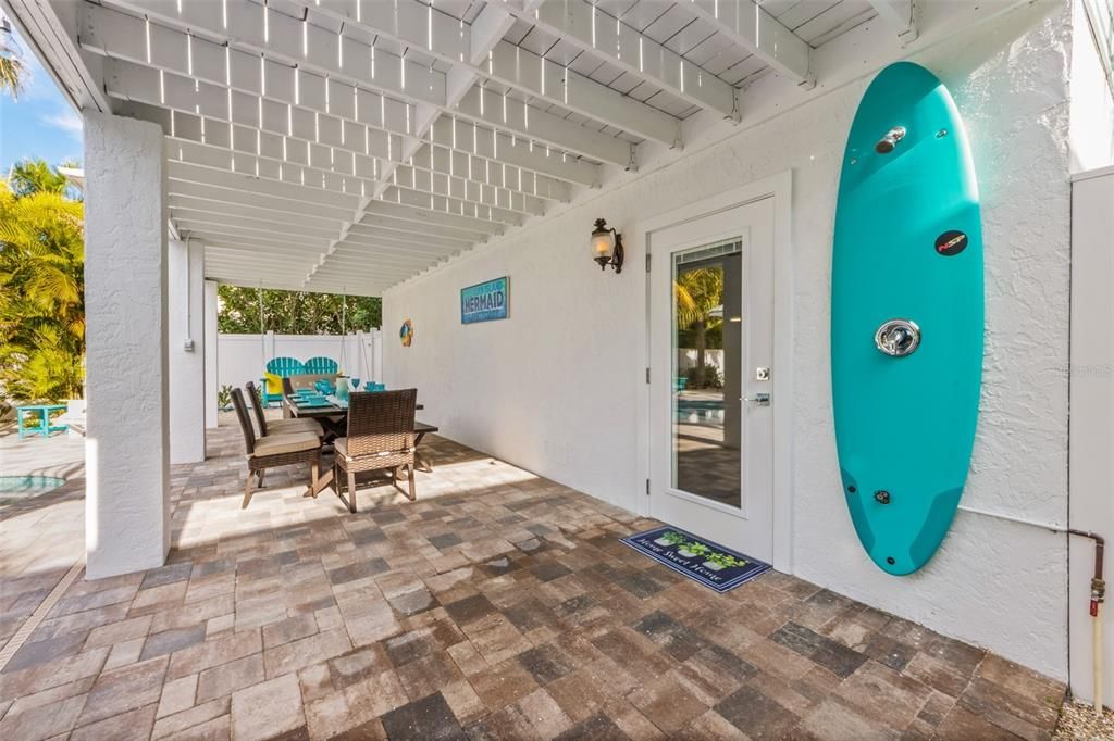 For Sale: $2,995,000 (4 beds, 3 baths, 2225 Square Feet)