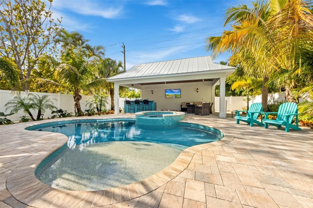 For Sale: $2,995,000 (4 beds, 3 baths, 2225 Square Feet)